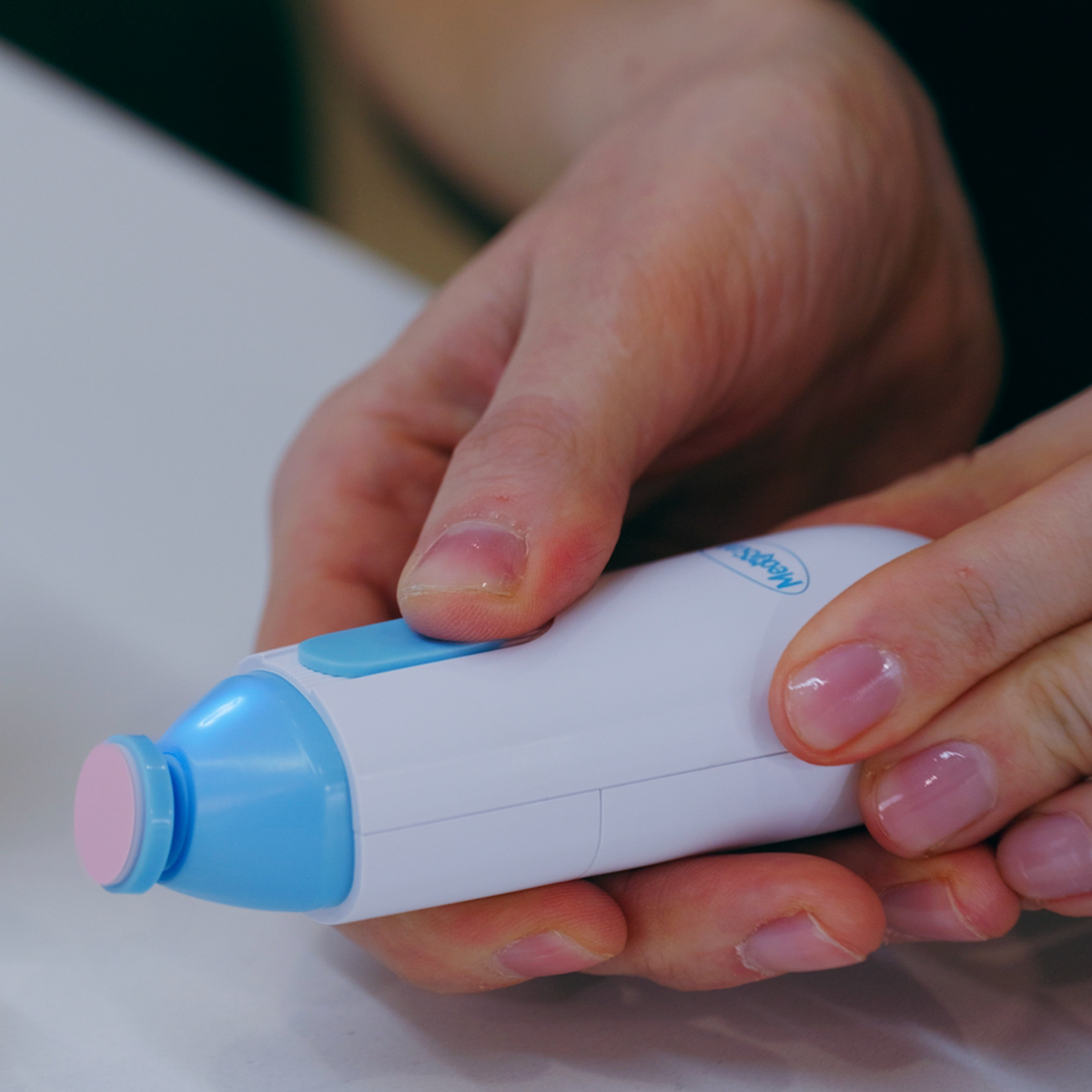 CW - L'il Booger Buster + L'il Nail Buffer
