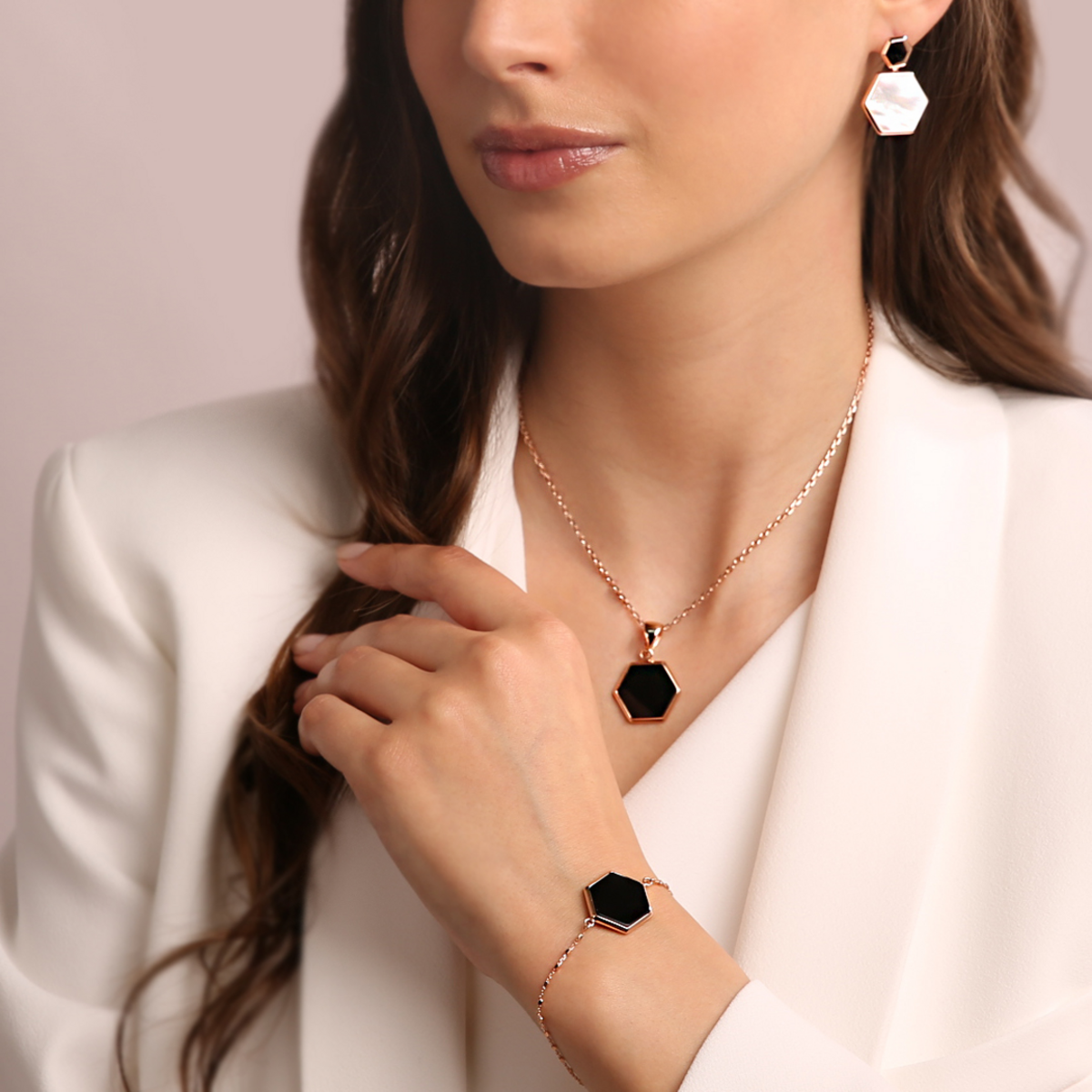 Forzatina Chain Necklace with Small Hexagon Pendant in Natural Stone