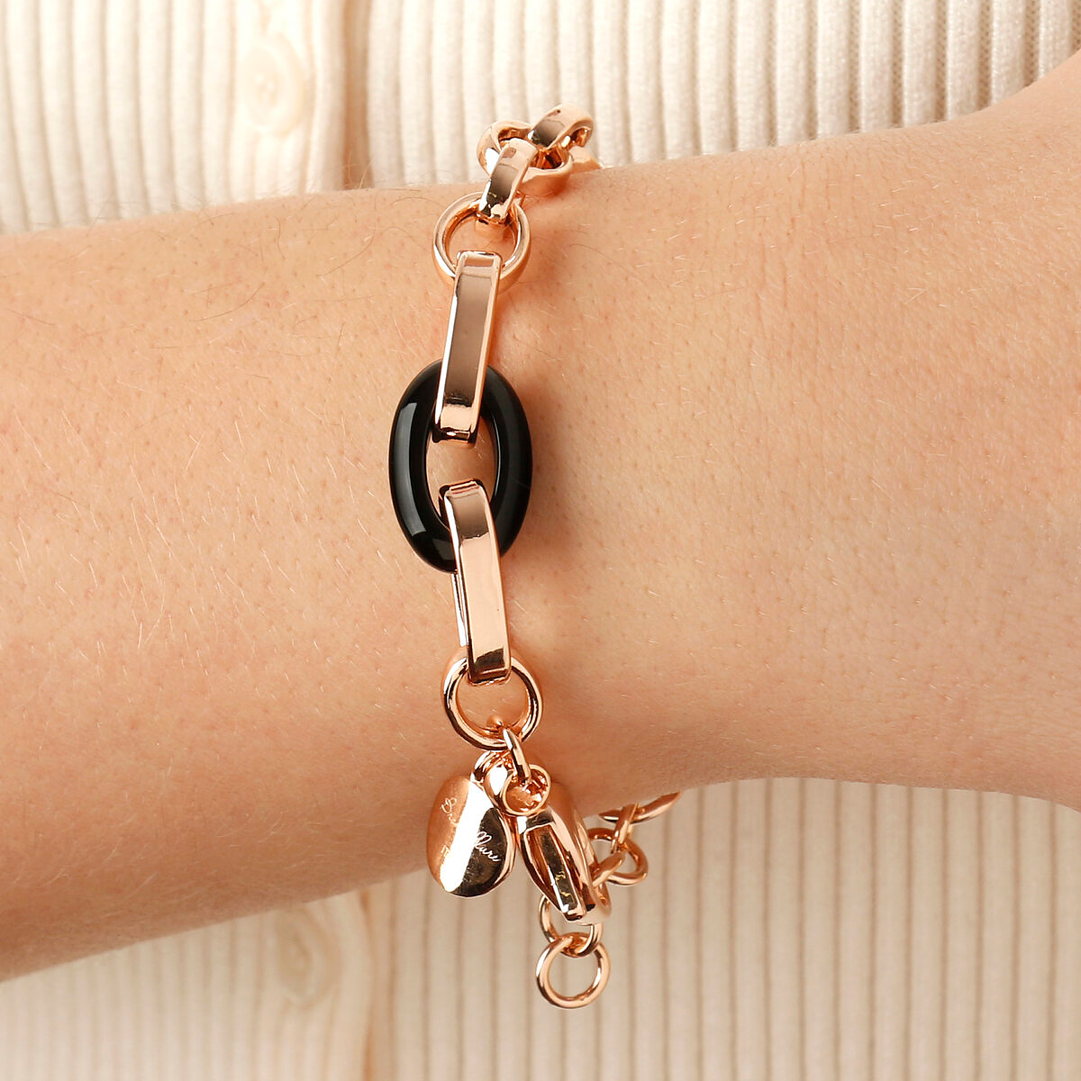 Bracelet with Rolo Chain and Oval Element in Natural Stone