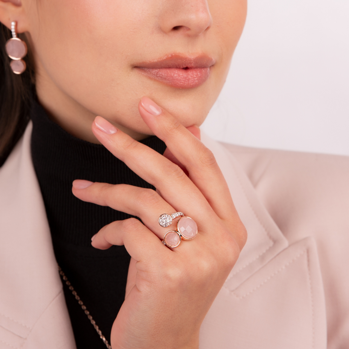 Contrarié Ring with Round Natural Stones and Pavé