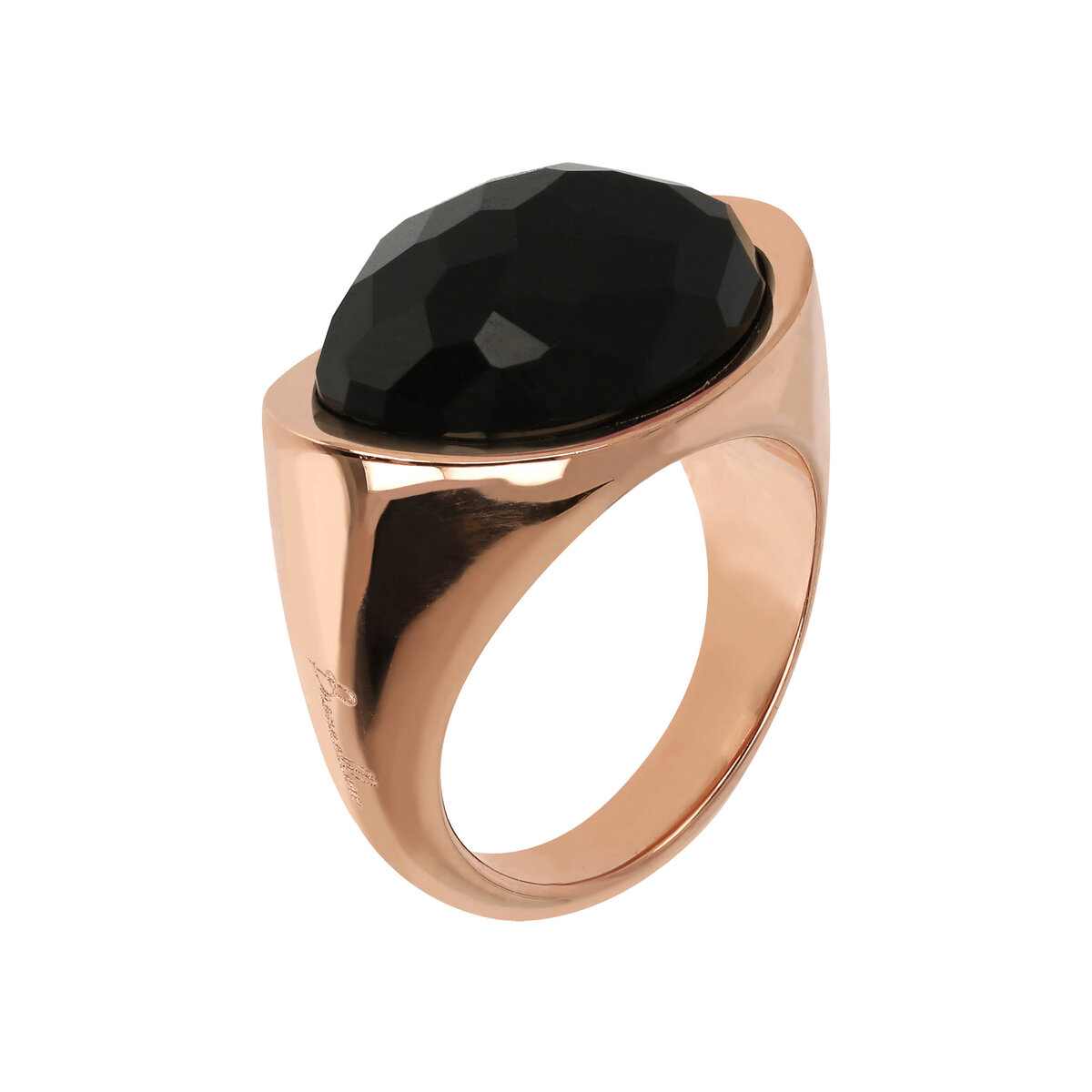 Cocktail Ring with Oval Natural Stone
