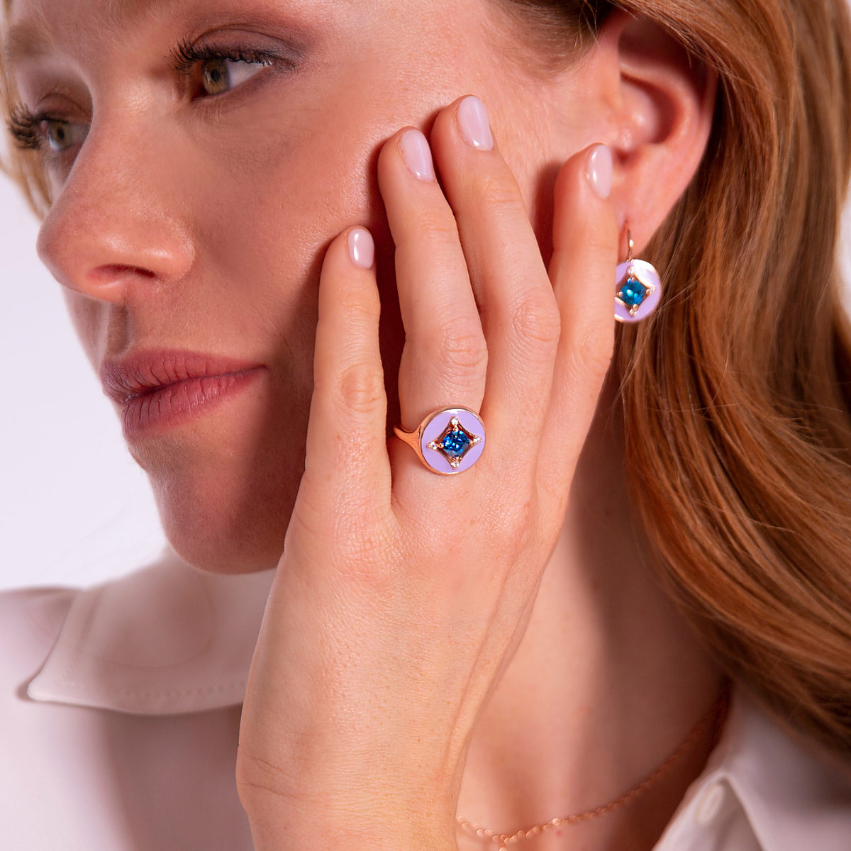 Enamelled Étoile Cocktail Ring with Cubic Zirconia Light Point