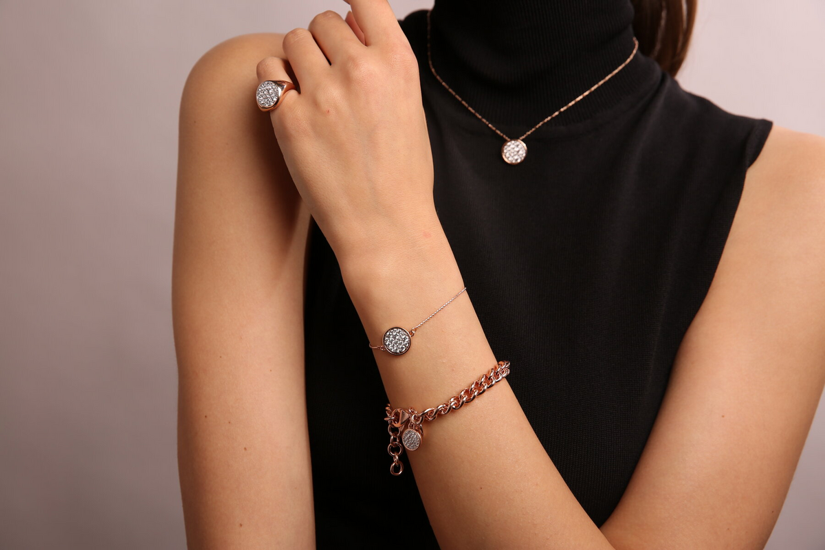 Curb Chain Bracelet with Pavé Pendant in Cubic Zirconia