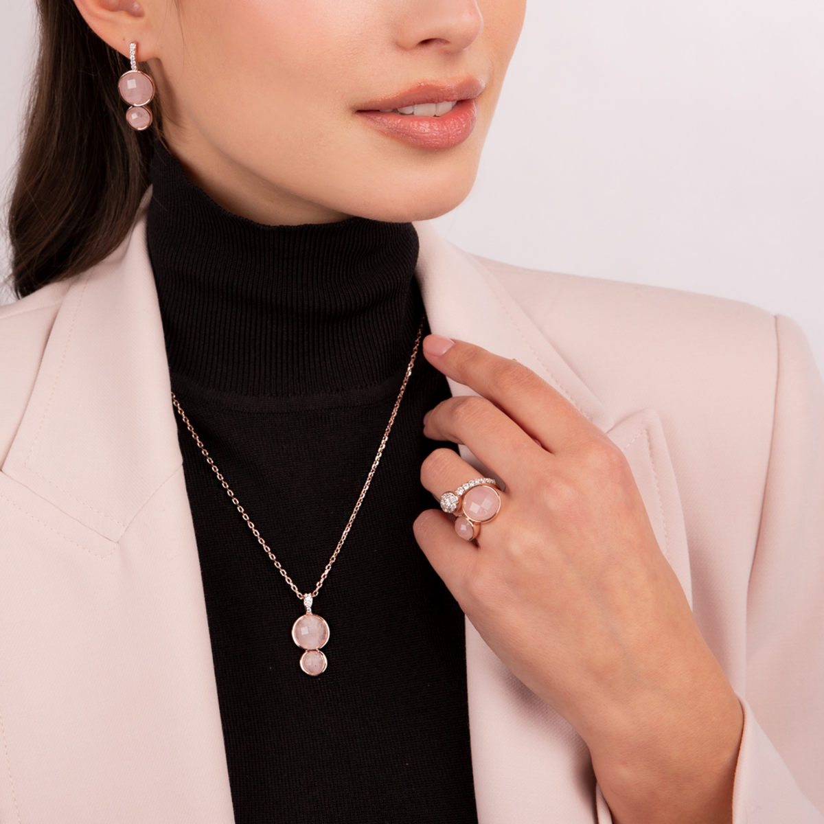 Forzatina Chain Necklace with Graduated Pendant in Round Natural Stones and Pavé